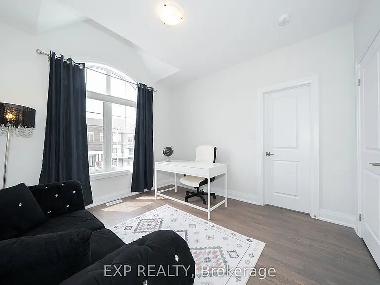 114 Seguin St — Photo 27