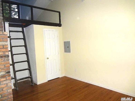 4th image of 128 Westbury Dr