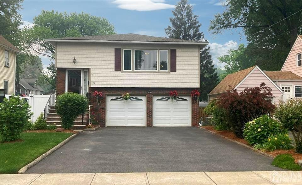 1st image of 254 4th Ave