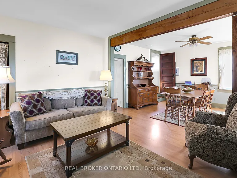 11611 Beach Rd W — Photo 12