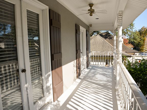 3rd image of 214 Avalon Way