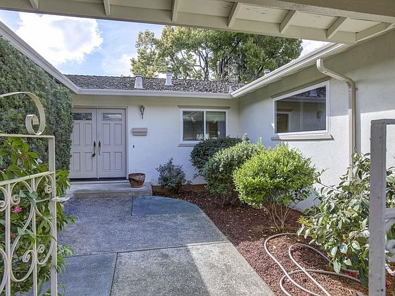 3rd image of 2373 Loma Park Ct