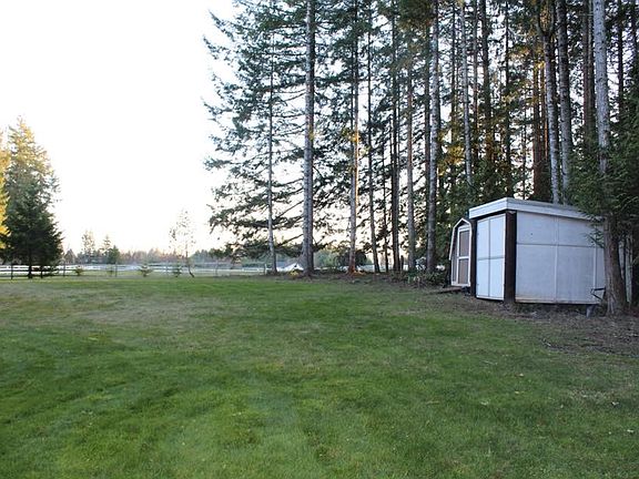 House sits on 2.5 acres