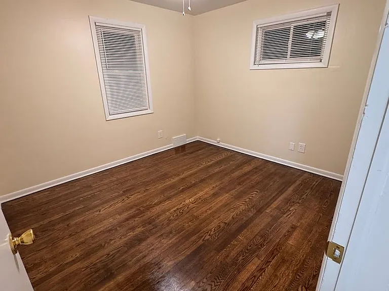 1079 North Ave — Photo 11