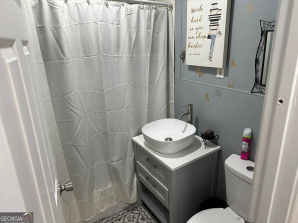 223 Dogwood Ave, Cornelia, GA 30531