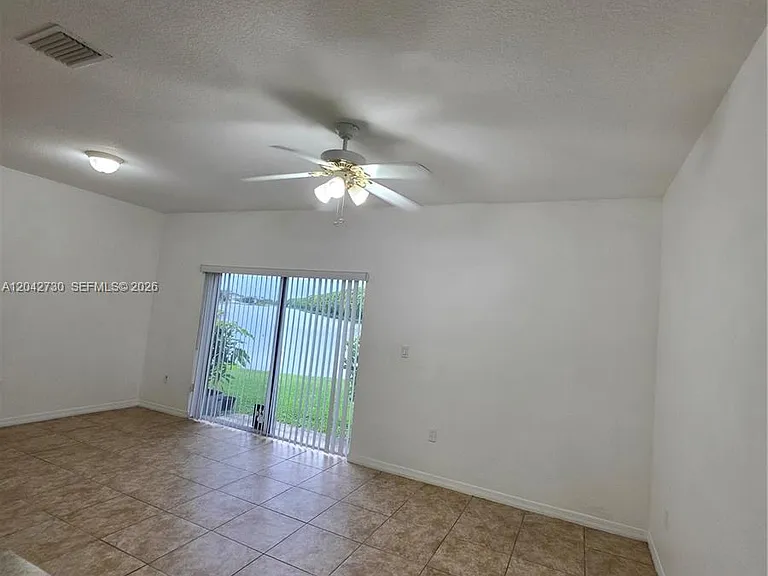 4906 SW 141st Ave #4 — Photo 11