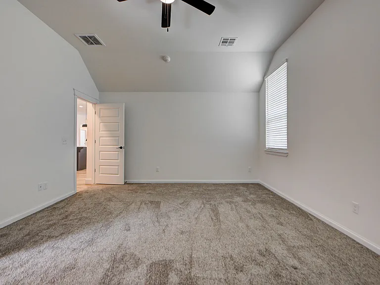 3027 Pescara Dr — Photo 34