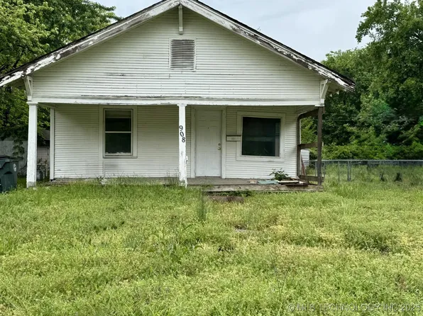 908 N Collins Ave, Okmulgee, OK 74447
