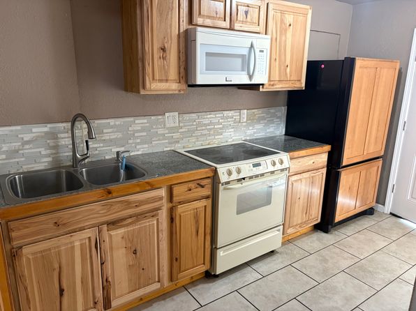 300 W Jefferson Ave #2