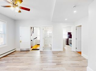 5 Ropes St #1, Salem, MA 01970