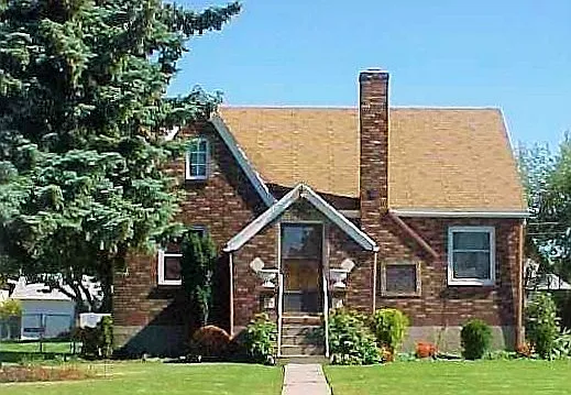 Vintage Bungalow — Photo 1