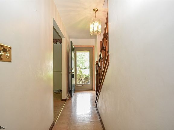 4th image of 3949 Dunbar Ave
