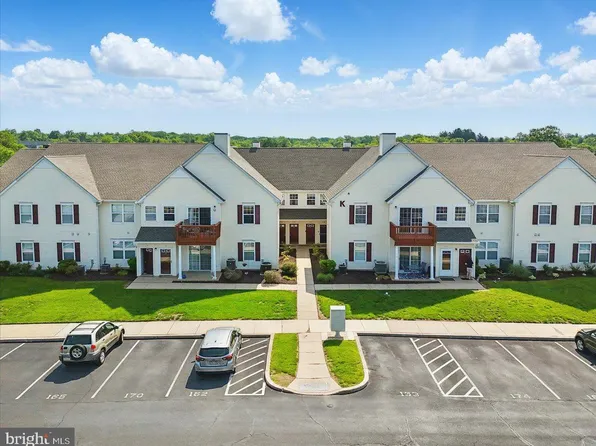 175 Wrangler Ct #175, Quakertown, PA 18951