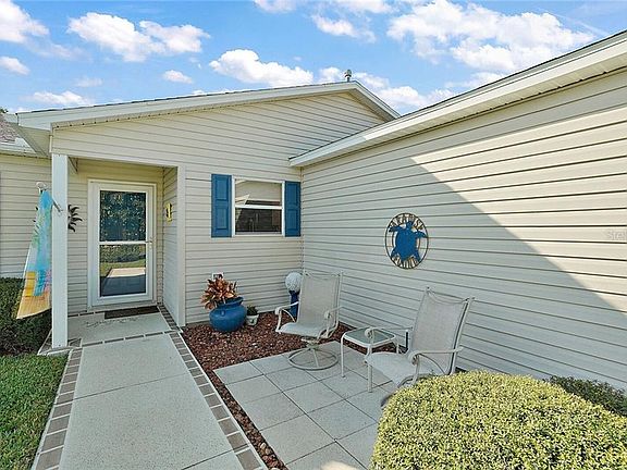 4th image of 706 Artesia Ave