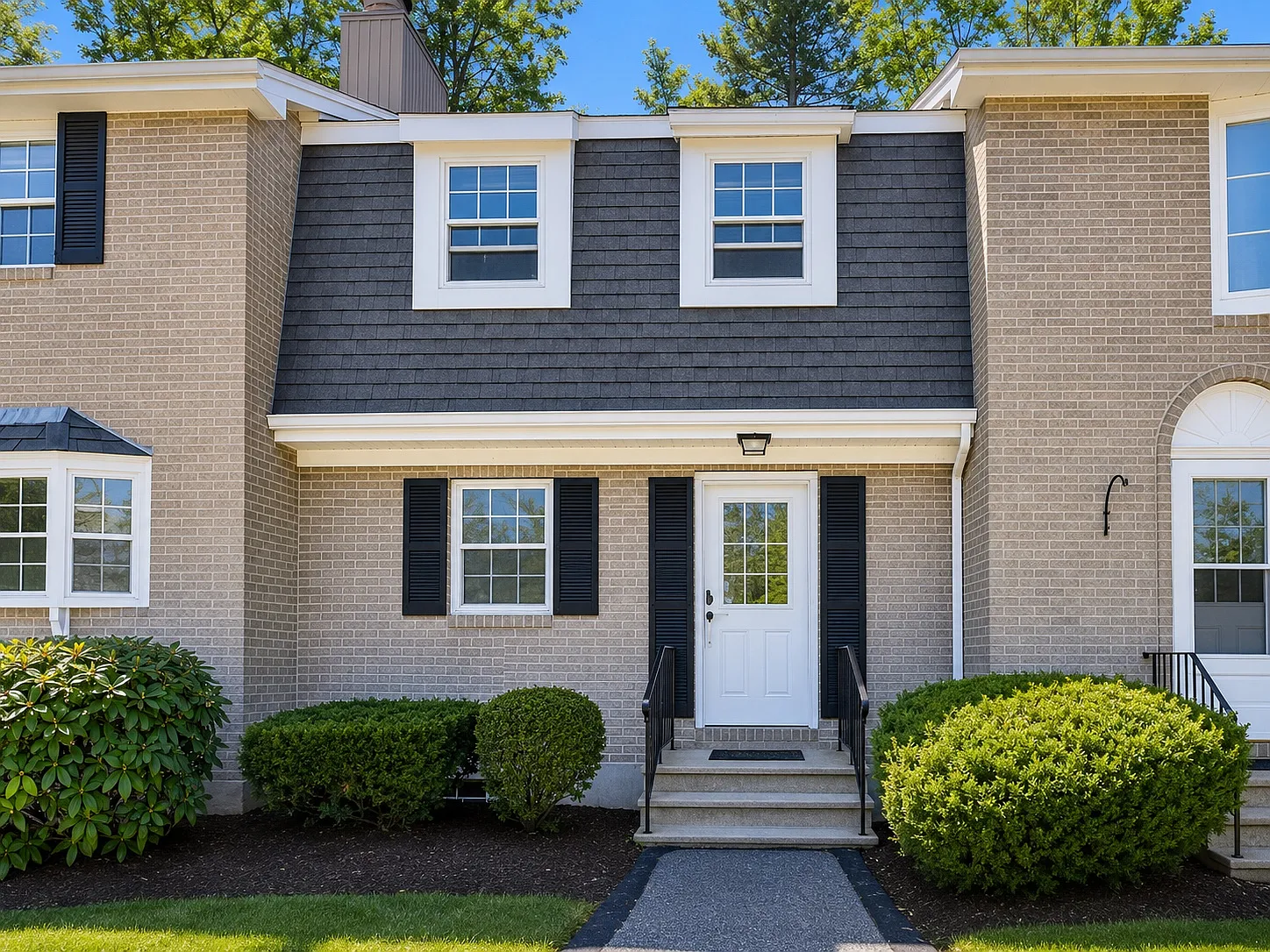 2 bed, 1317 sqft, $3,200 — Photo 1