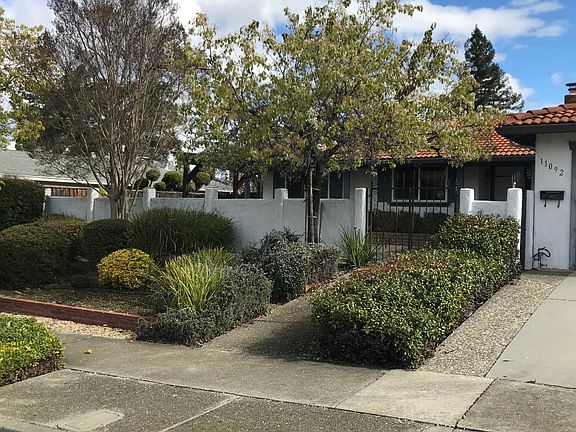 2nd image of 11092 Clarkston Ave