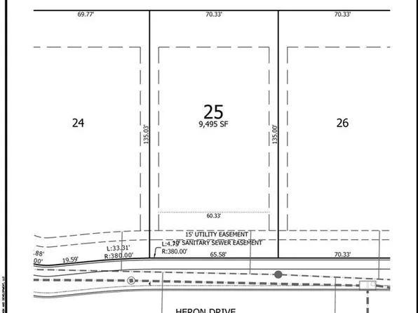 825 Heron Dr, Iowa City, IA 52245