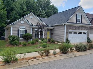 104 Seattle Slew Ln, Greenville, SC 29617