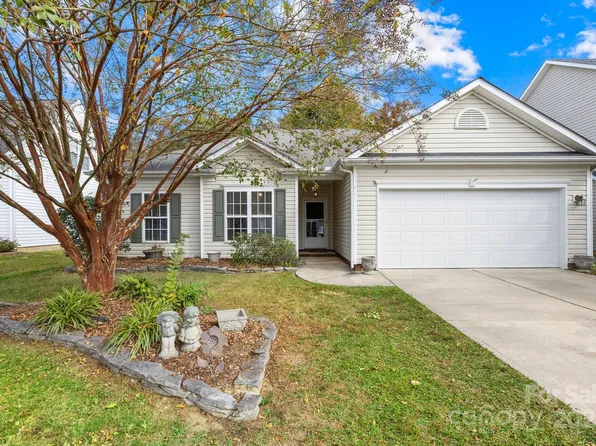 6200 Trevor Simpson Dr, Indian Trail, NC 28079