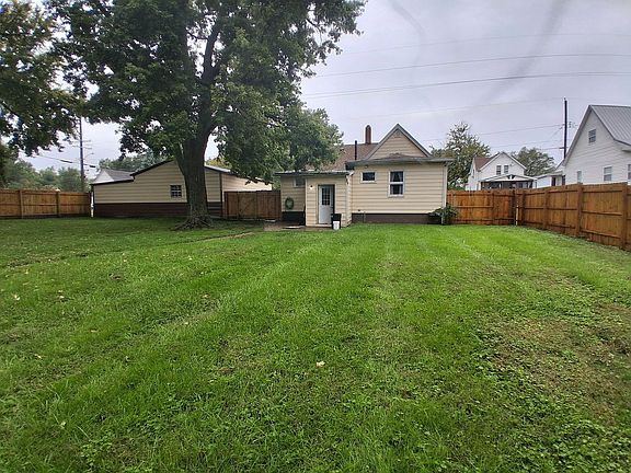 4th image of 306 Rice St