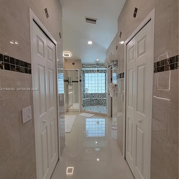 237 SW 47th St — Photo 23