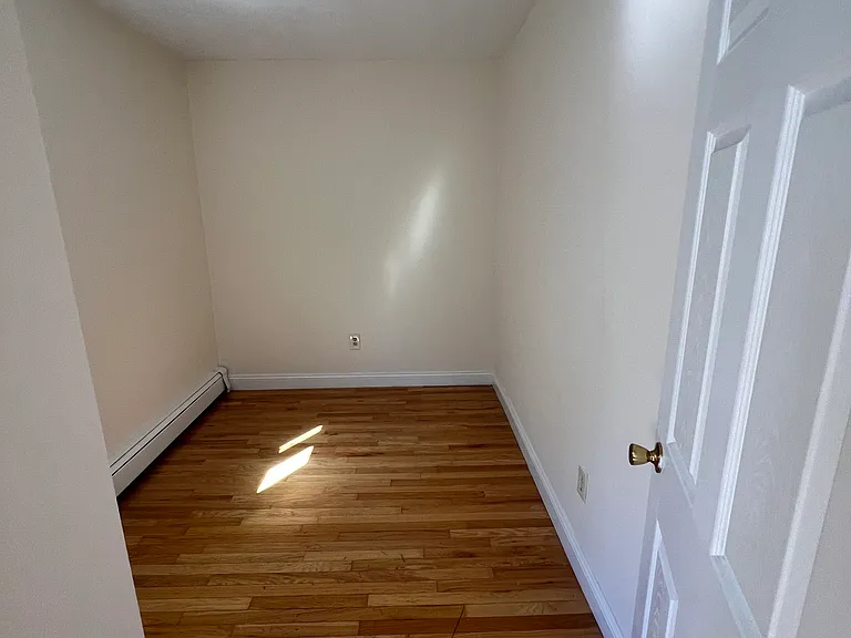 17 Pine St #1 — Photo 6