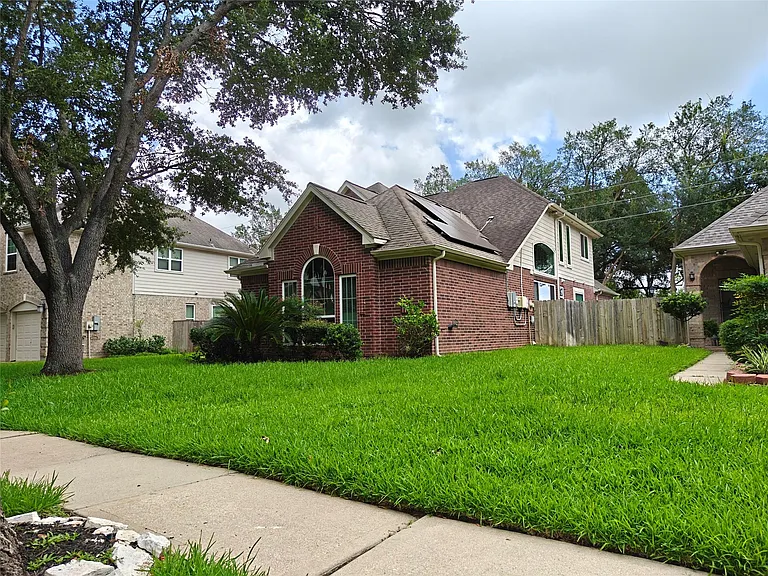 15319 Truslow Point Ln — Photo 6