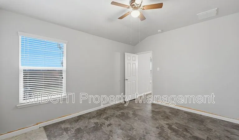 3414 Zachary St — Photo 20