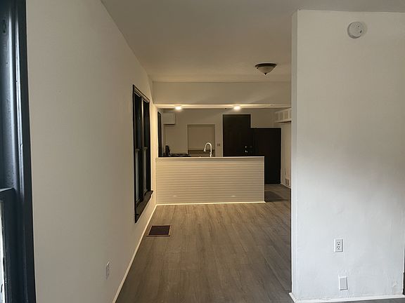 3rd image of 358 Wunderlich Ave