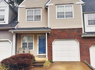 5881 Prescott Ct, Charlotte, NC