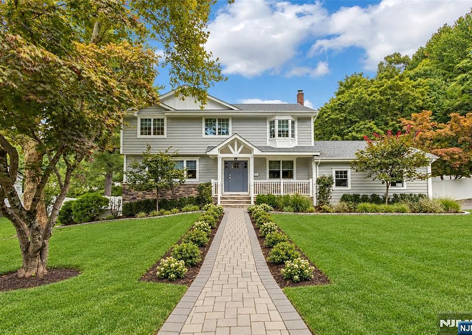 1st image of 547 Ruckman Road