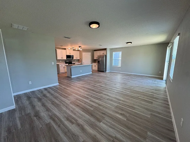 217 Brooklet Cir — Photo 16