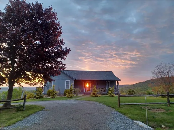 3121 Air Bellows Gap Rd, Sparta, NC 28675