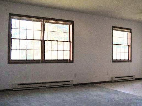 4th image of 402 Timberlane Dr #1
