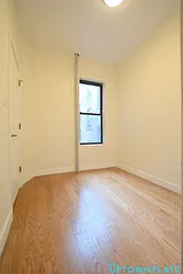 Rented by Uptown Flats LLC