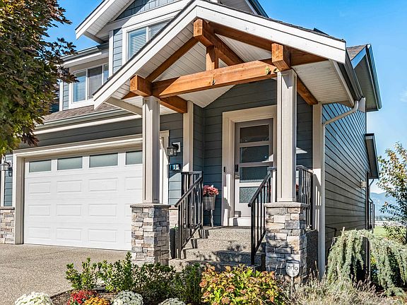 3rd image of 50634 Ledgestone Pl #10