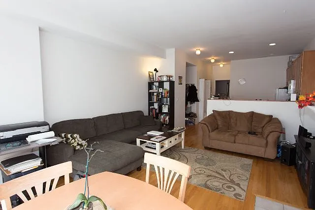 1426 W Belmont Ave #A3 — Photo 7