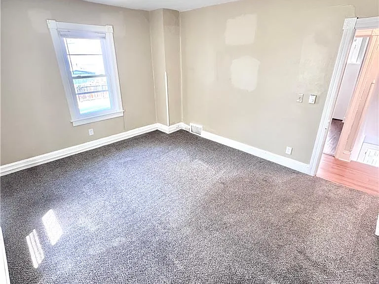 229 E Union Blvd #2 — Photo 8