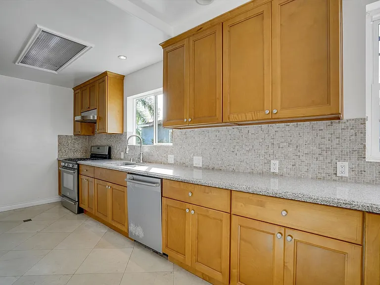 4721 Berryman Ave — Photo 7