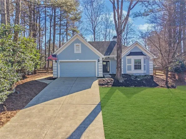 4002 Bent Willow Ln, Woodstock, GA 30189