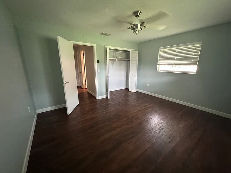 802 SE 8th Ave — Photo 7