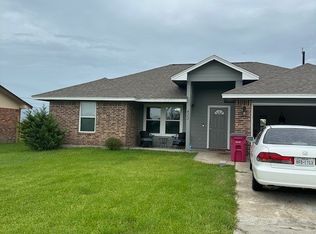 423 W 9th St, Freeport, TX 77541
