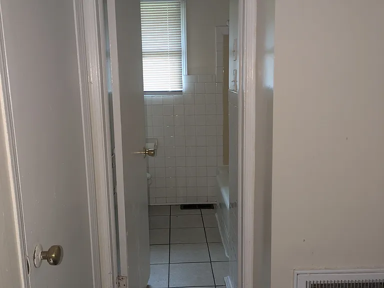 914 Lake Rushin Dr — Photo 13