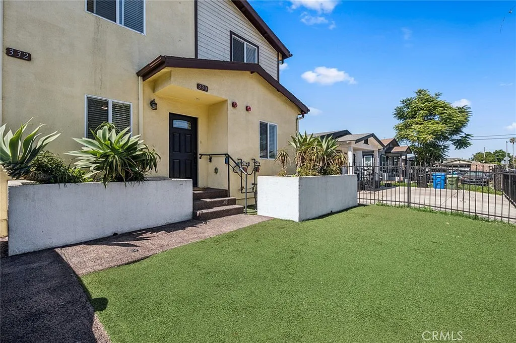5 bed, 1792 sqft, $3,800 — Photo 1