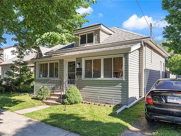 2nd image of 142 Campbell St
