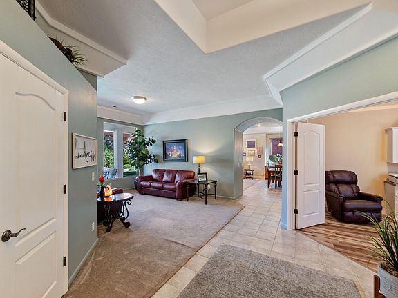 4th image of 1694 N Sonoran Dr
