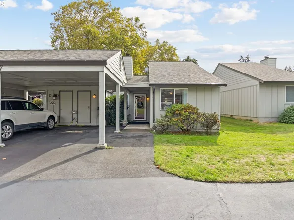 817 NW 133rd St APT D, Vancouver, WA 98685