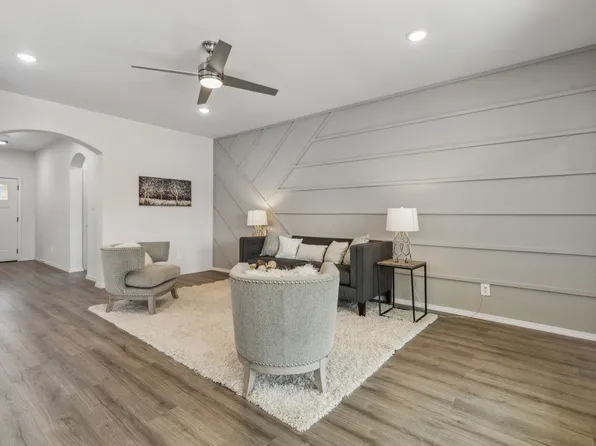 801 Exeter St, Fort Worth, TX 76104