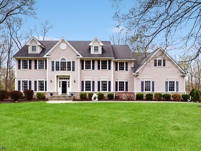 2 Farmhouse Ln, Mendham, NJ, 07945