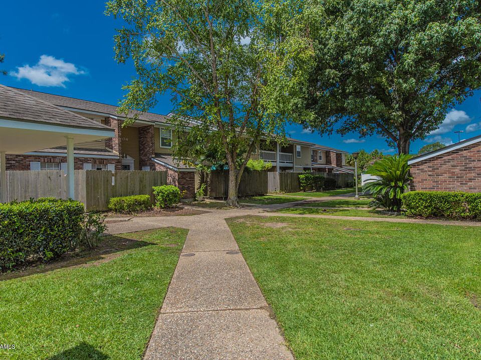 1st image of 200 Lodge Dr #602